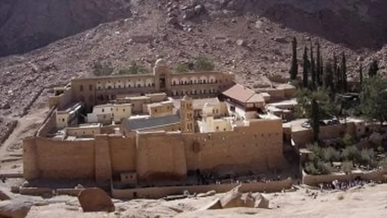 الأديرة الأثرية في مصر: كيف صمد الرهبان أمام الغزوات عبر الزمن؟